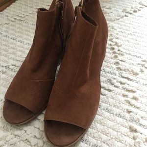 Lucky Brand Size 9 Open Toe Bootie